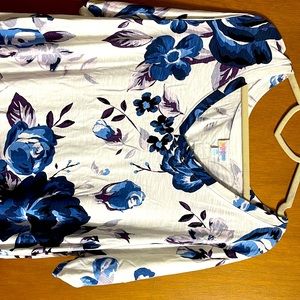 LuLaRoe Christy tee